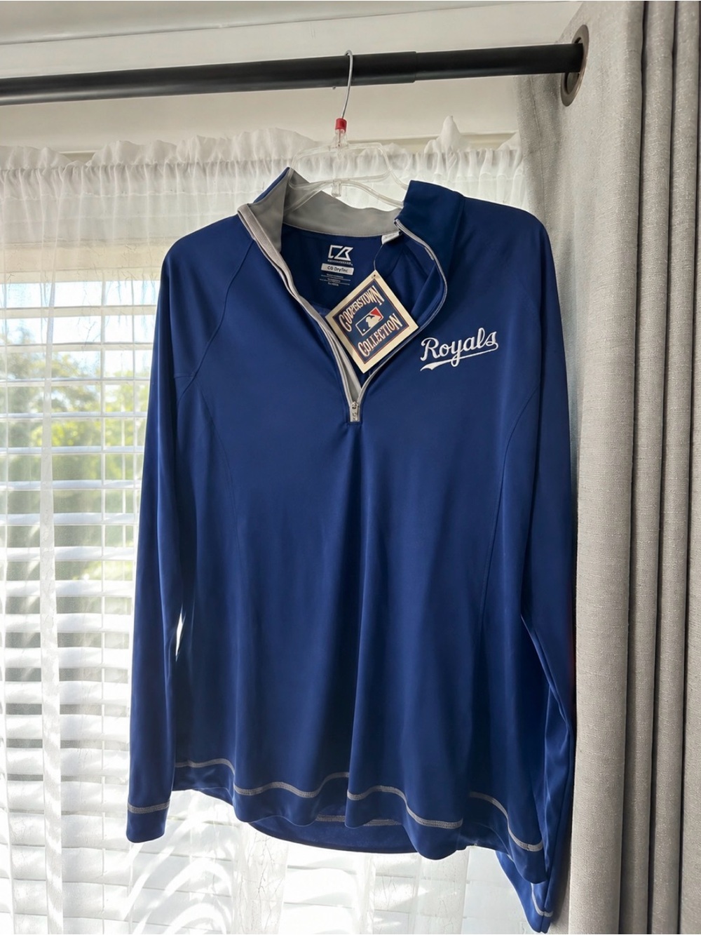 Cutter & Buck Kansas City Royals Women’s Quarter-Zip Pullover – Size Large – New